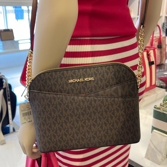 MICHAEL KORS
Jet Set Travel Medium Logo Dome Crossbody Bag
Brown 
NWT - Picture 3 of 16